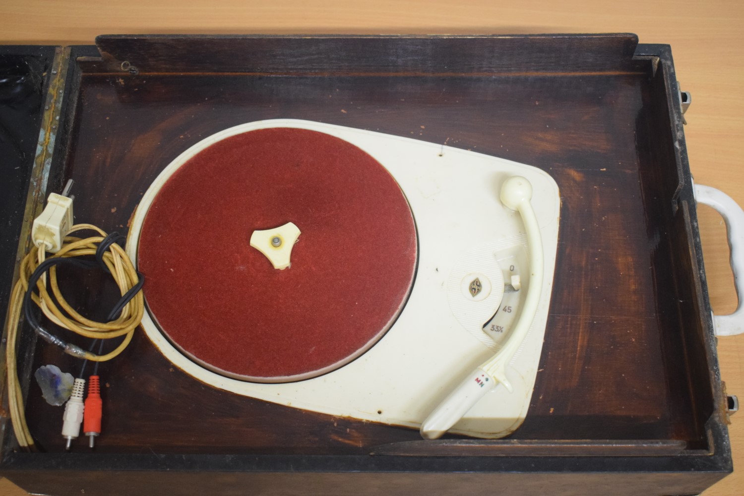 Siera – Philips AG2117 Turntable  			